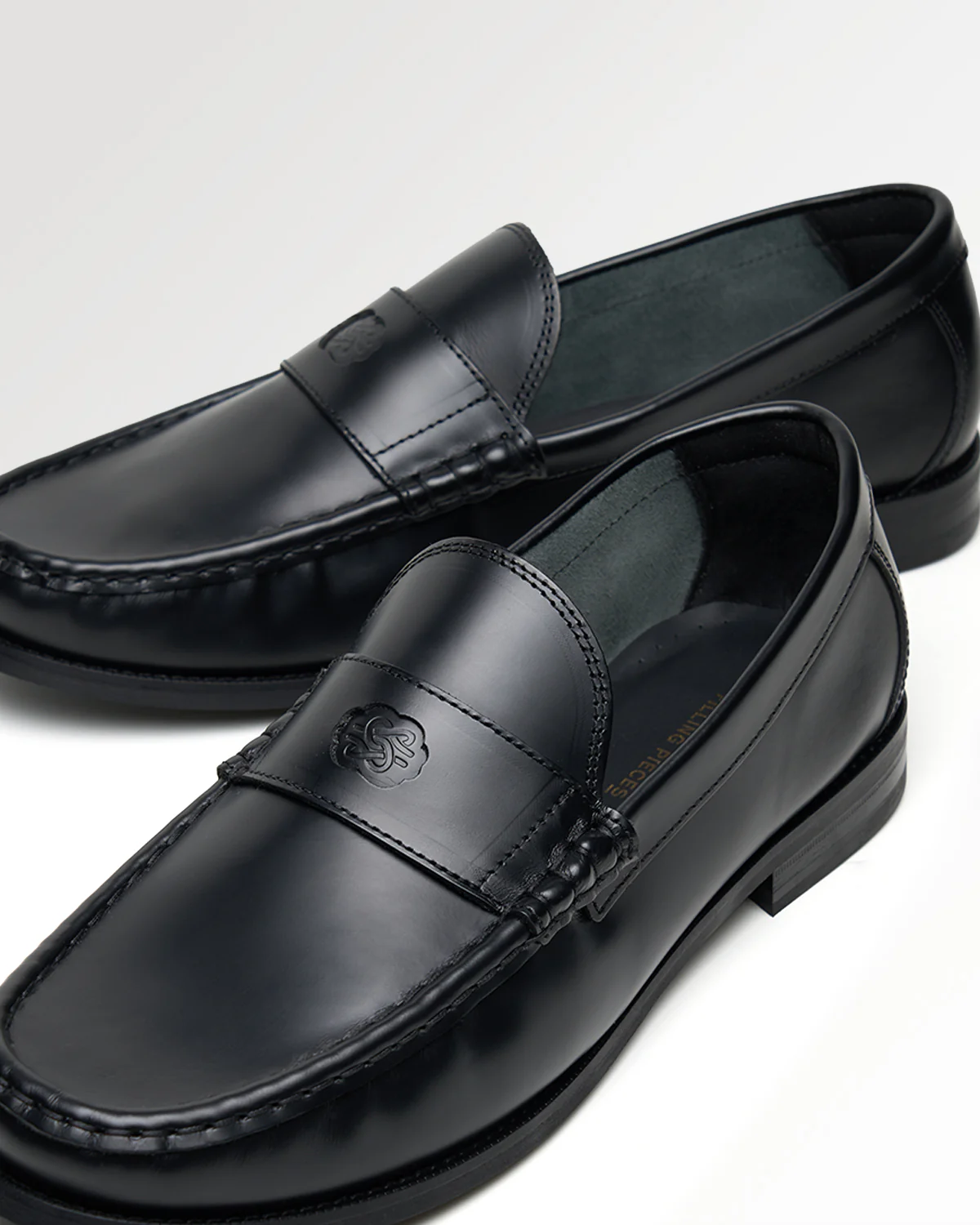 Filling Pieces, LoaferPolidoBlack